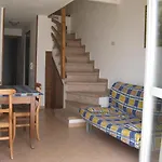 Miramare ايزولا روسا